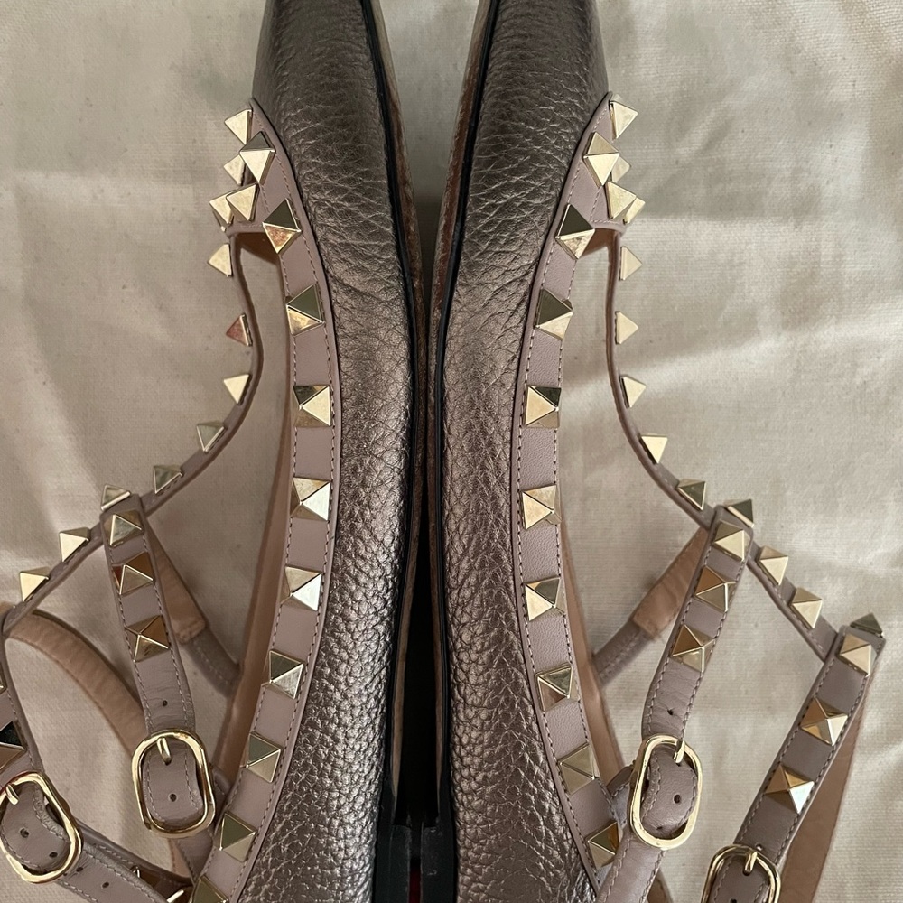 VALENTINO ROCKSTUD LEATHER FLATS - Picture 5 of 16